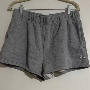 Alo accolade short
